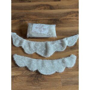 Christmas Around The World Snowbanks 3-Piece Set Included Extras